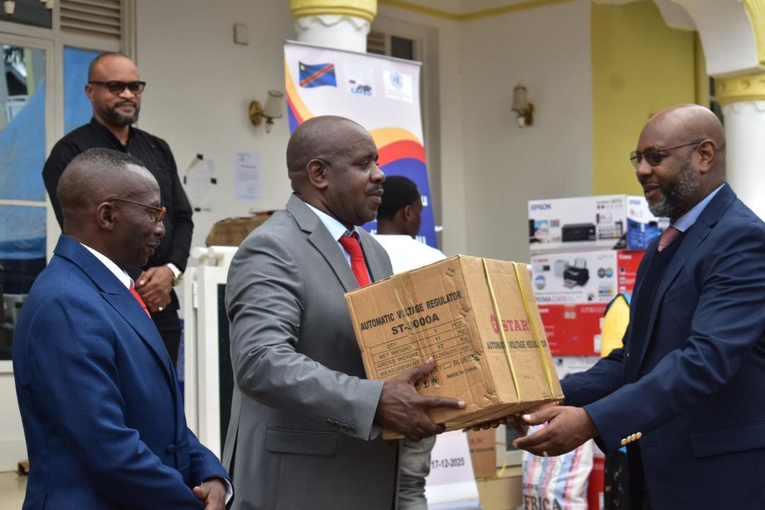 Le Président de l’Assemblée provinciale du Nord-Kivu reçoit un important appui matériel de la MONUSCO pour renforcer son fonctionnement à Beni