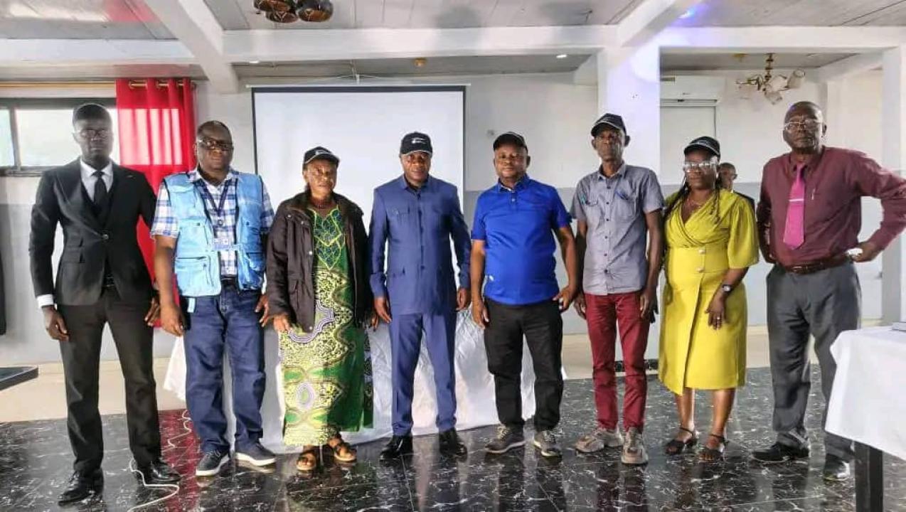 Une photo de famille après le lancement de l'atelier par le vice gouvernement Djoley Bokele