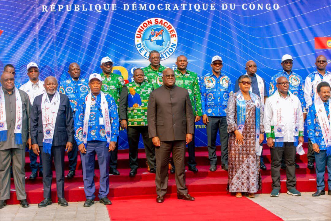 Le Président Félix Tshisekedi entouré par les membres de l'Union sacrée de la nation [photo d'illustration]