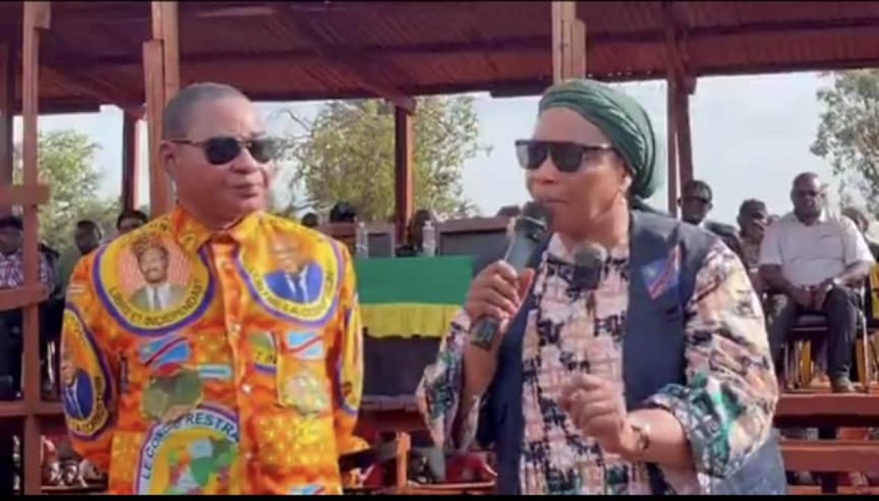 La ministre des Affaires sociales, de l’Action humanitaire et de la Solidarité nationale, Ève Bazaiba, dans un meeting adressé aux réfugiés congolais en Tanzanie [photo d'illustration]
