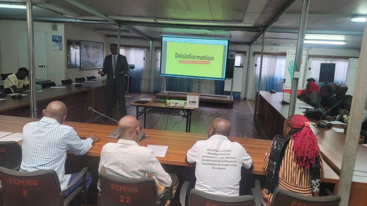 La MONUSCO forme une vingtaine de journalistes et jeunes leaders de la province de l’Ituri sur la lutte contre la désinformation