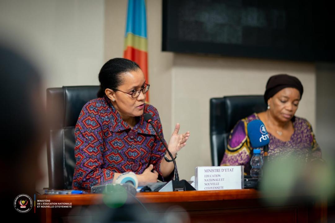 La ministre de l'éducation nationale Raïssa Malu au côté de la ministre des Affaires sociales, Action humanitaire Ève Bazaiba [photo d'illustration]