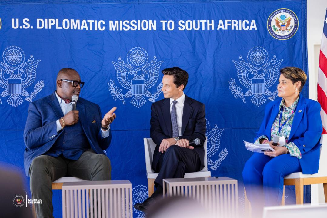 Le ministre Louis Watum Kabamba représentant la RDC, à Cap Town, aux discussions sur le soutien américain aux minerais critiques