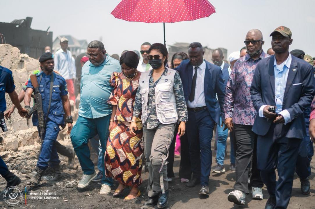 La ministre des Hydrocarbures, Acacia Bandubola, lors de sa descente sur le lieu du drame [photo d'illustration]