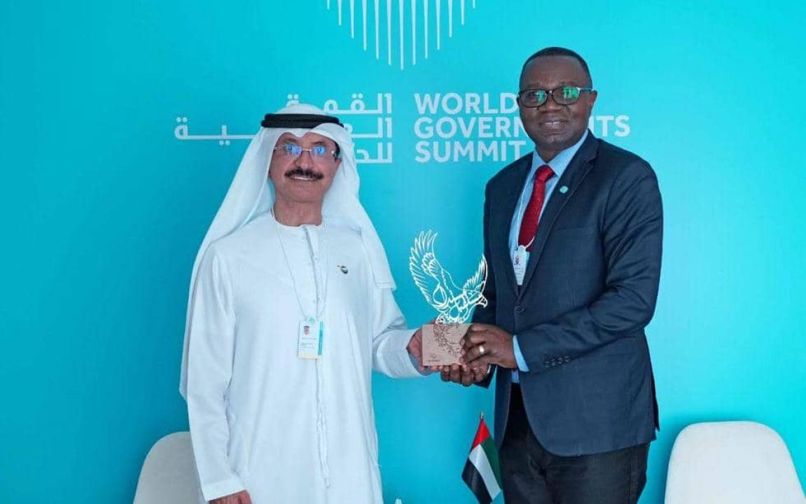 Le ministre congolais du commerce extérieur Julien Paluku et le directeur général du groupe DP World, Sultan Ahmed Bin Sulayem