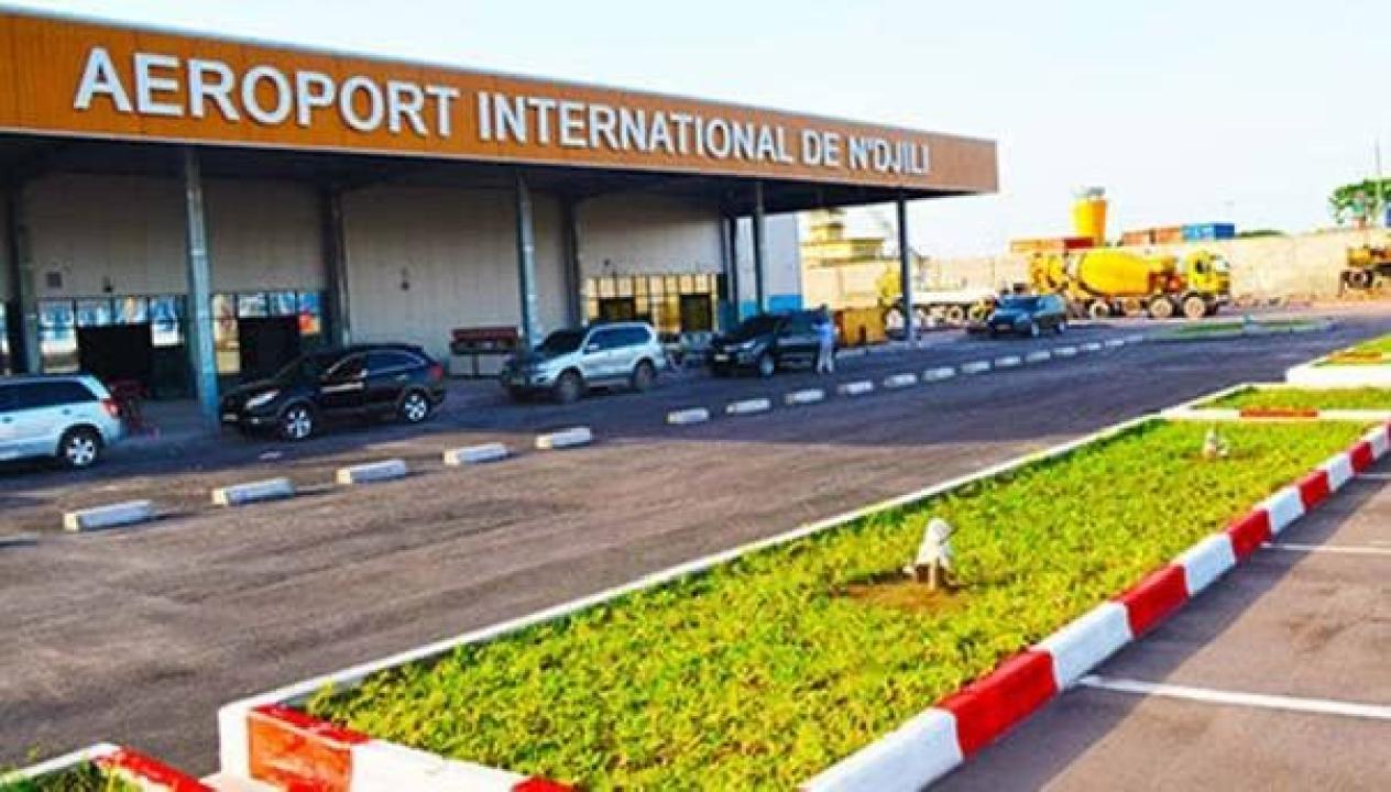 La devanture de l’aéroport international de N’Djili