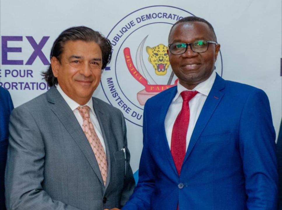 Le ministre Julien paluku et le CEO Iqbal Meer Sharma [photo d'illustration]