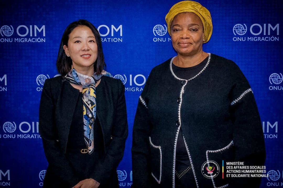 La ministre des Affaires sociales, Ève Bazaiba, avec SungAh Lee, directrice générale adjointe chargée de la gestion et des réformes à l’OIM [photo d'illustration]