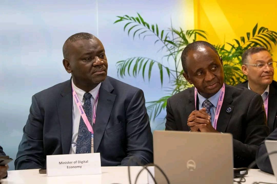 Le ministre Augustin Kibassa lors d’une table ronde organisée à Barcelone par la GSMA