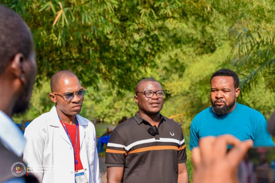 La délégation du ministre délégué Eliezer Ntambwe Mposhi, à Mbankana, le 11 mars 2026