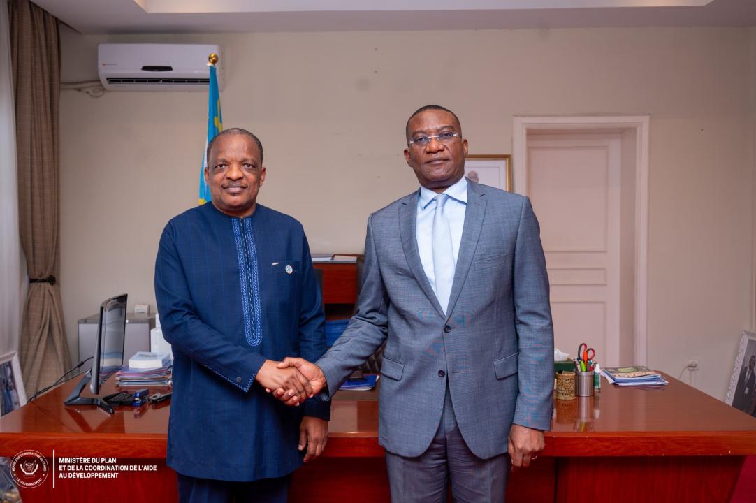 Le ministre du plan Guylain Nyembo et le coordonnateur régional de la FAO pour l’Afrique centrale [photo d'illustration]
