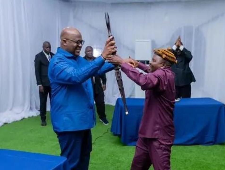 Félix Tshisekedi et un chef coutumier au Kwilu.