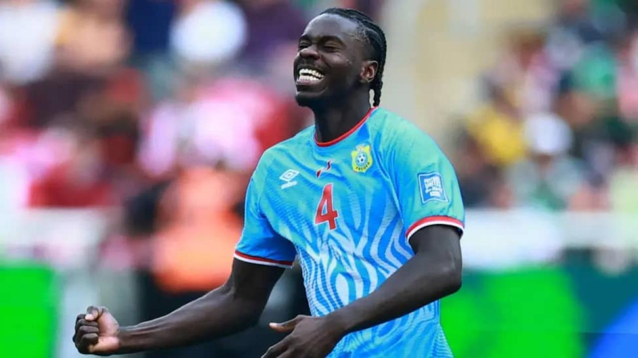 Le défenseur congolais Axel Tuanzebe célébrant son but lors du match RDC-Jamaïque à Guadalajara