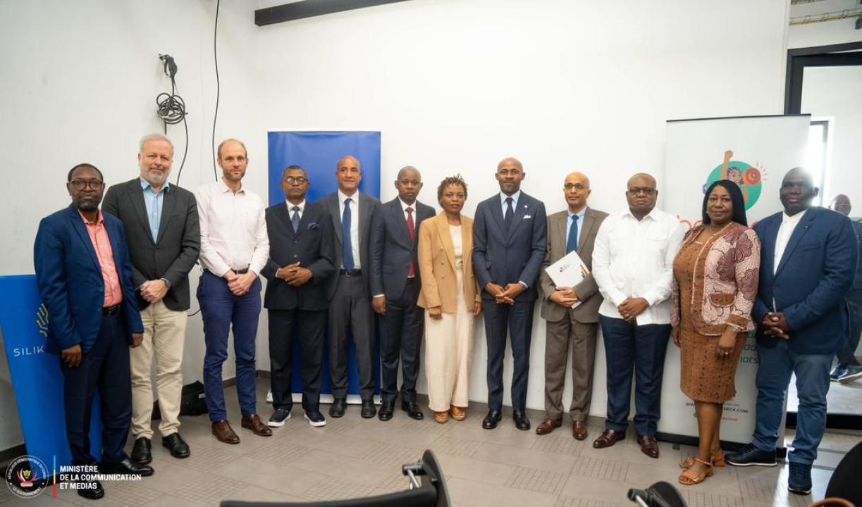 Patrick Muyaya et l’UE soutiennent un Prix congolais de vérification des faits en RDC