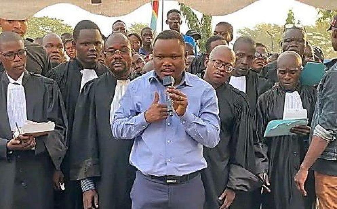 Le Dr David BALANGANAYI lors de l'une des audiences devant le TGI Kinshasa-Kinkole