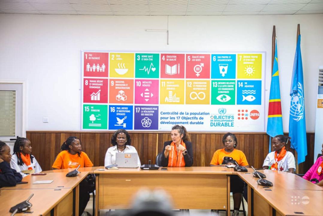 Noemi Dalmonte Représentante Adjointe, et Mireille Ikoli, experte en genre de l'UNFPA lors d'une séance avec les académiciennes de l'ALF