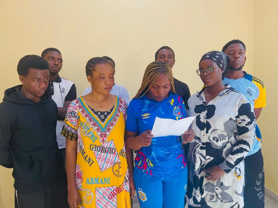 Les membres de l’organisation CFDD-RDC  lisant leur déclaration pour soutenir le VPM Jacquemain Shabani [photo d'illustration]