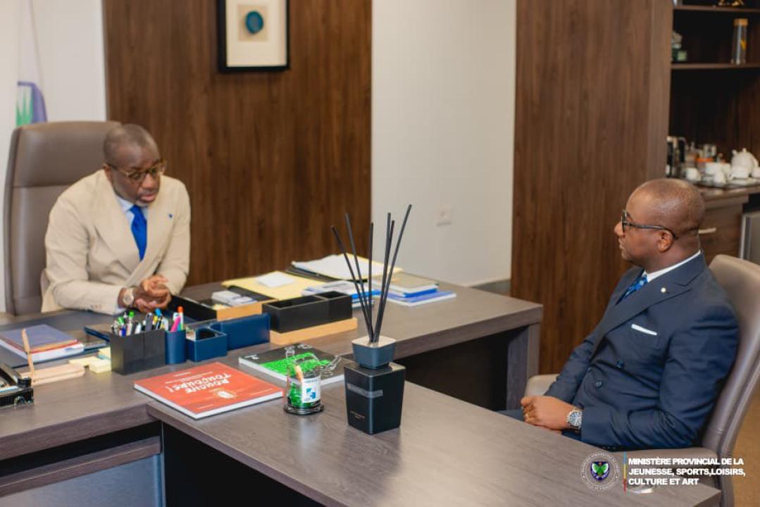 Fanon BRYA, Directeur général de l’ONEM reçu ce mercredi 15 avril 2026 par Bob AMISO, Ministre provincial de la Jeunesse, des Sports, des Loisirs, de la Culture et des Arts
