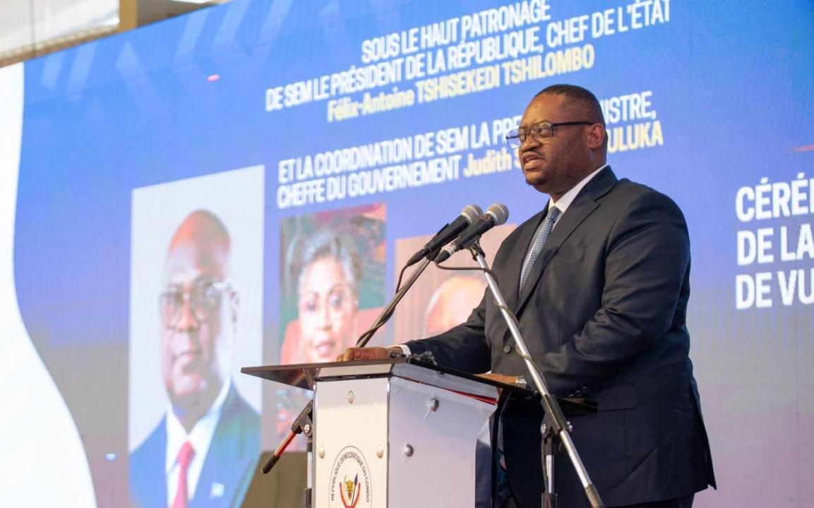Doudou Fwamba Likunde Li-Botayi, ministre des Finances en RDC