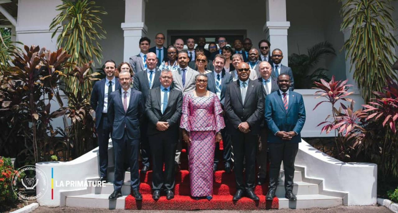 La Première Ministre de la RDC, Judith Suminwa entouré d'une délégation du MEDEF, le patronat français