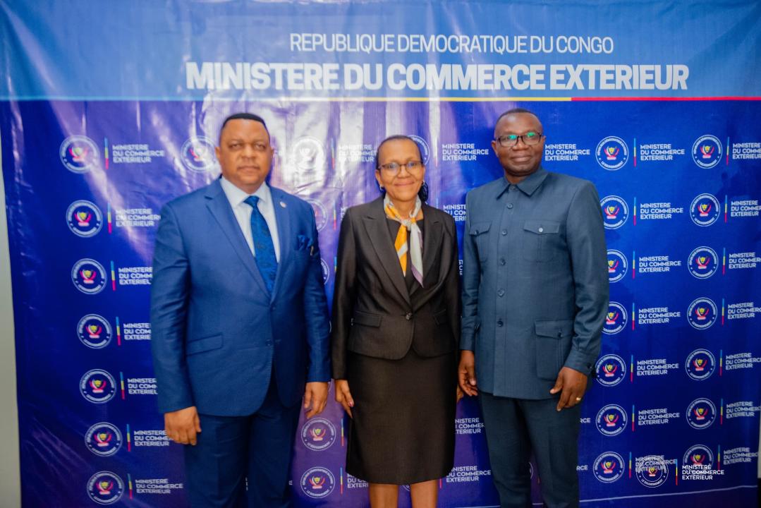 Le ministre du Commerce extérieur, Julien Paluku Kahongya, avec des partenaires sud-africains [photo d'illustration]