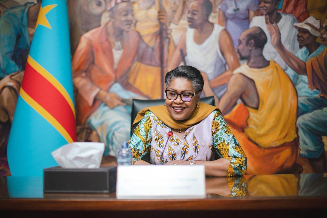 La Première ministre Judith Suminwa Tuluka lors d'un entretien avec le caucus des députés du Kongo Central