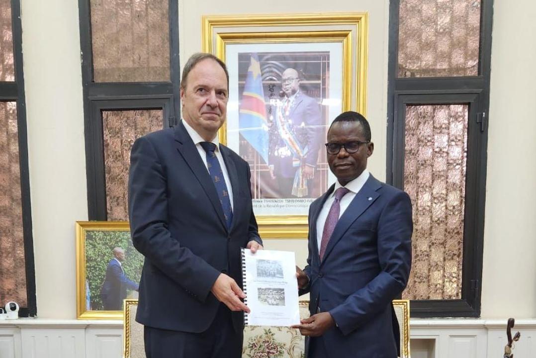 Le Ministre délégué Eliezer Ntambwe et l'Ambassadeur de Belgique en poste en Egypte