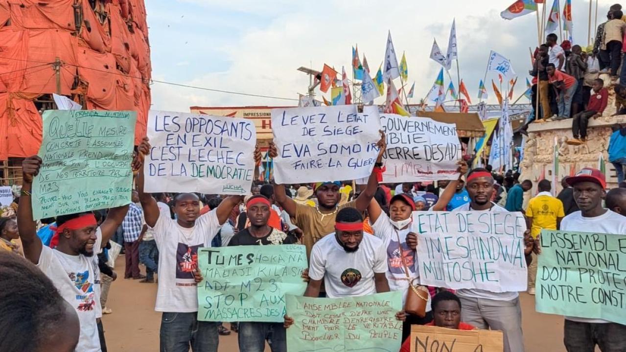 La LUCHA dans une manifestation [photo d'illustration]