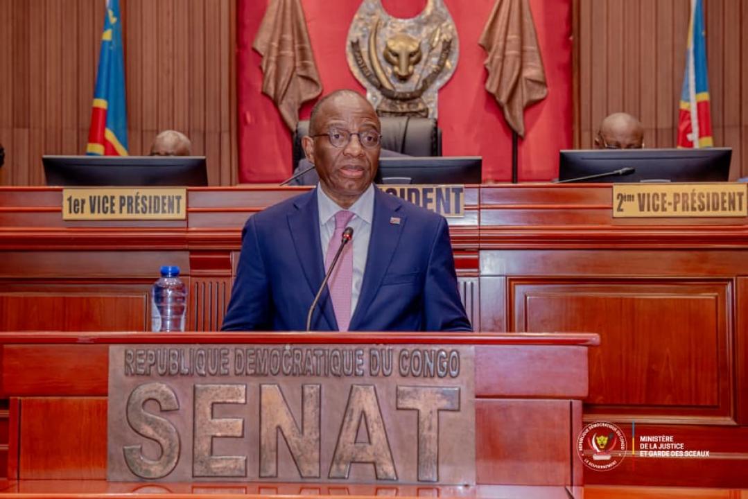Le ministre d’État en charge de la Justice, Guillaume Ngefa, devant les sénateurs, mardi 05 mai 2026