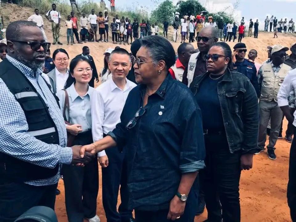 La Première ministre Judith Suminwa Tuluka sur le chantier de la Rocade de Kinshasa à Kimbanseke