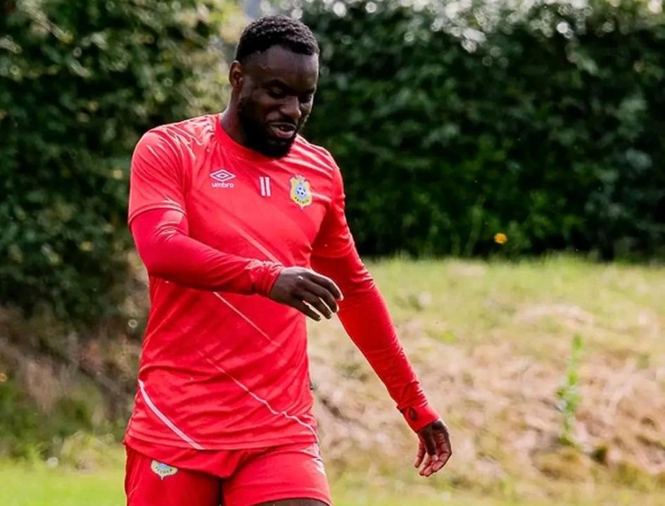 Afimico Pululu sous les couleurs du maillot d’entraînement des Léopards de la RDC