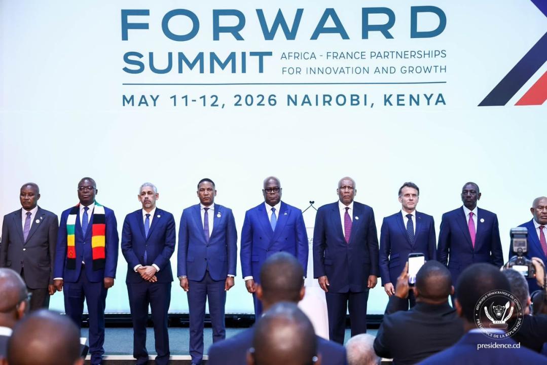 Les chefs d'État africains autour du président français Emmanuel Macron à Nairobi [photo d'illustration]