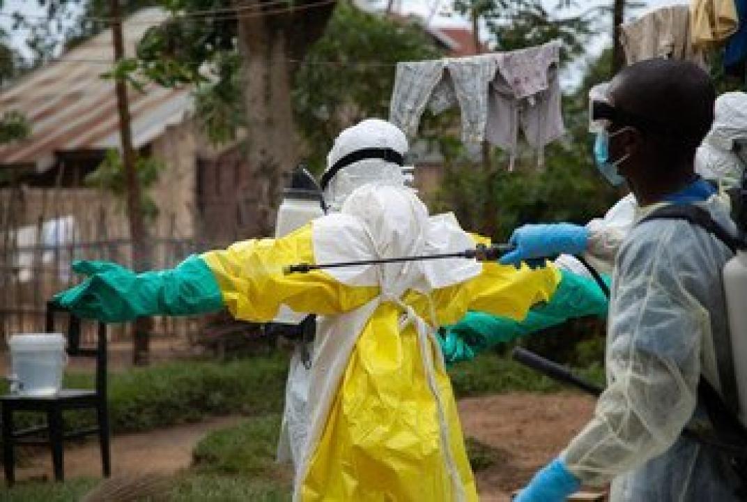 Rinçage des équipements de protection contre le virus Ebola à Beni, en RDC [photos archives]