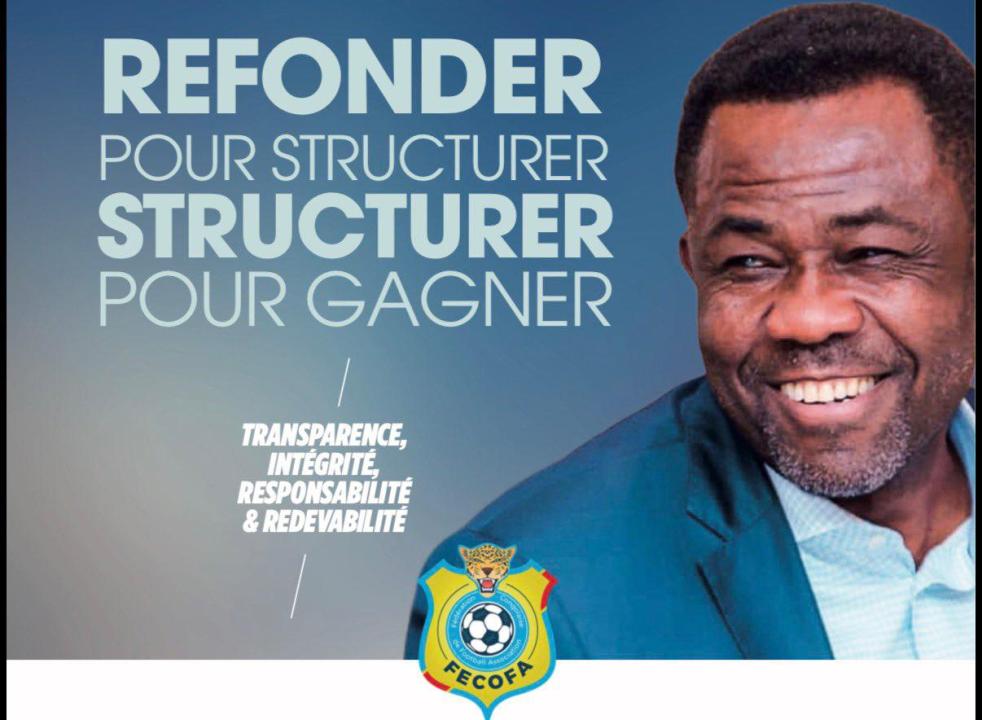 L'affiche du candidat unique à la présidence de la FECOFA, Veron Mosengo-Omba