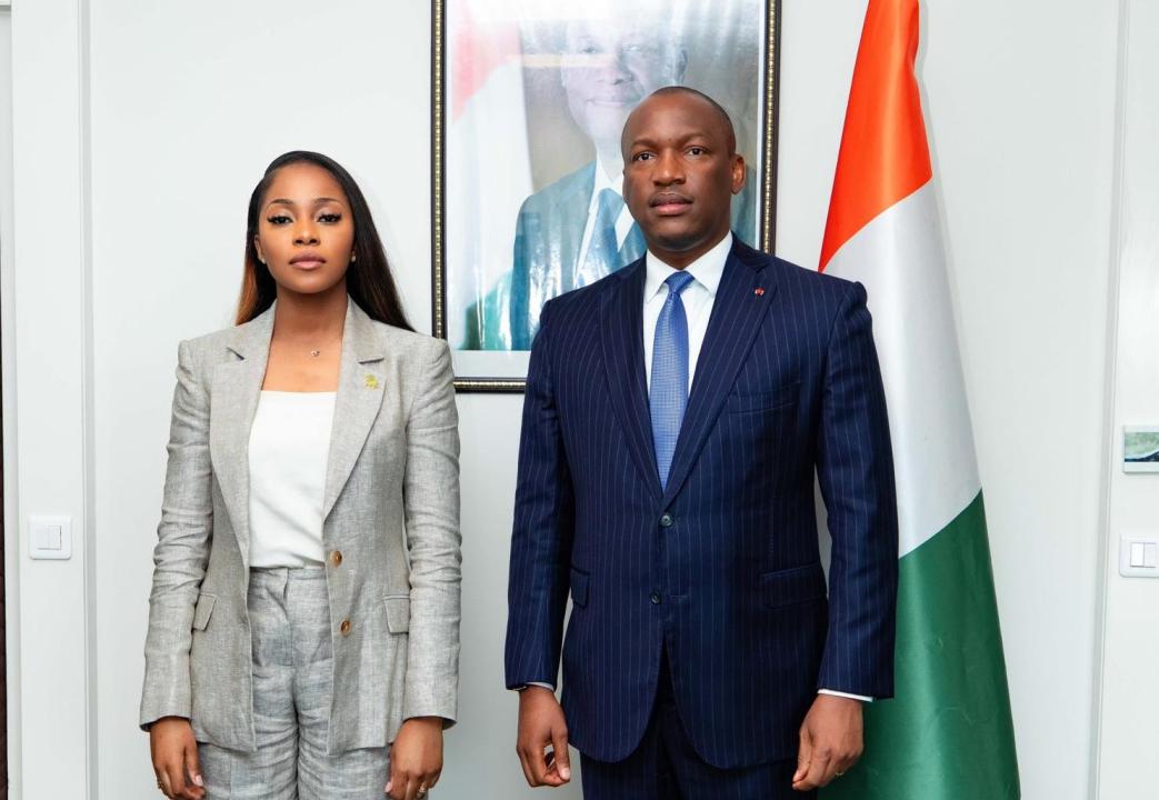 La ministre de la Jeunesse en RDC, Grace Kutino et son homologue ivoirien, Mamadou Touré