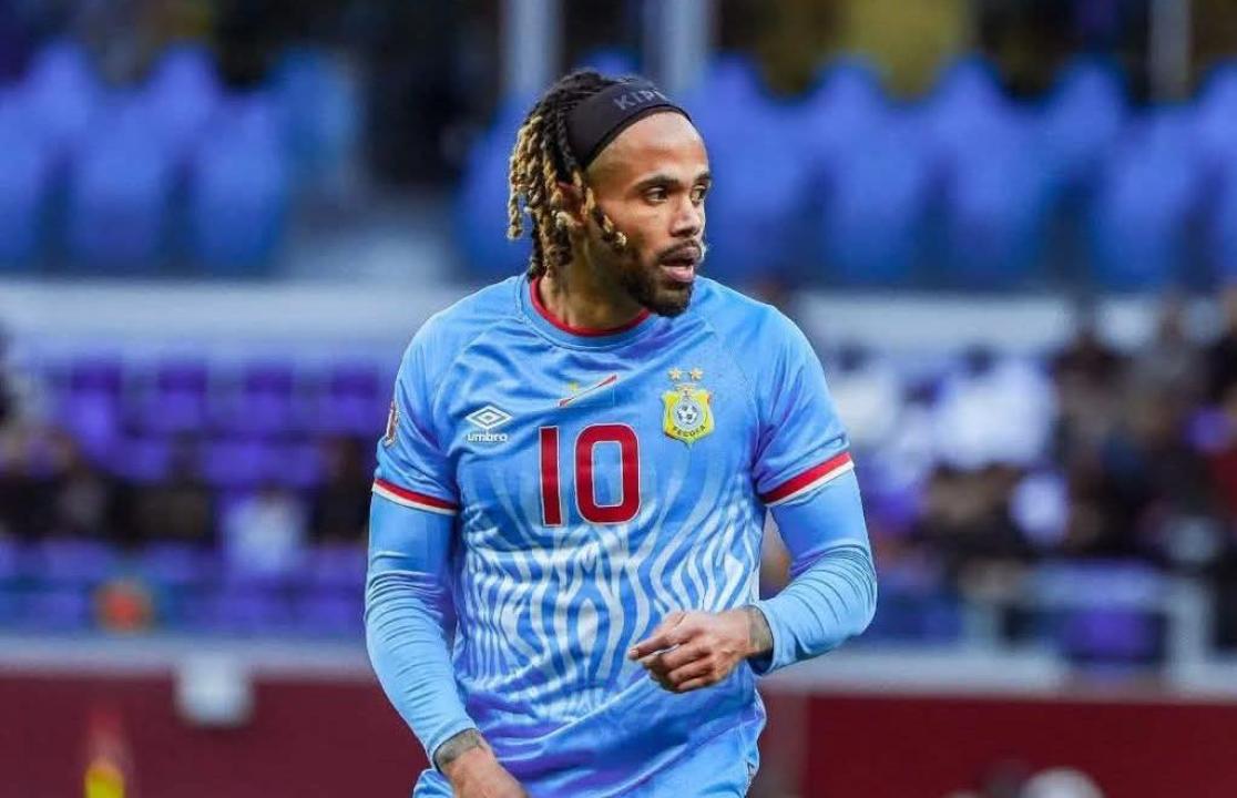 Théo Bongonda lors d'un match avec les Léopards de la RDC