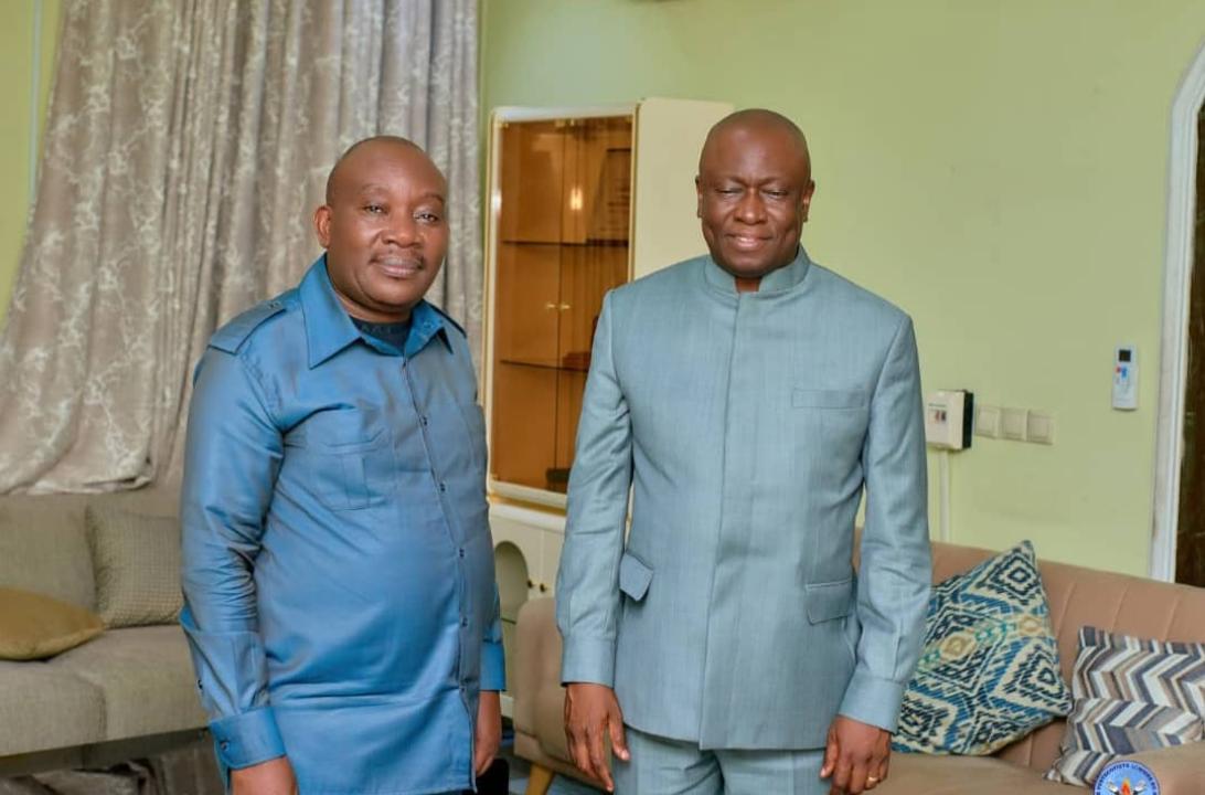 Le Secrétaire général de l'UDPS Augustin Kabuya et le prophète Jules Mulindwa [photo d'illustration]