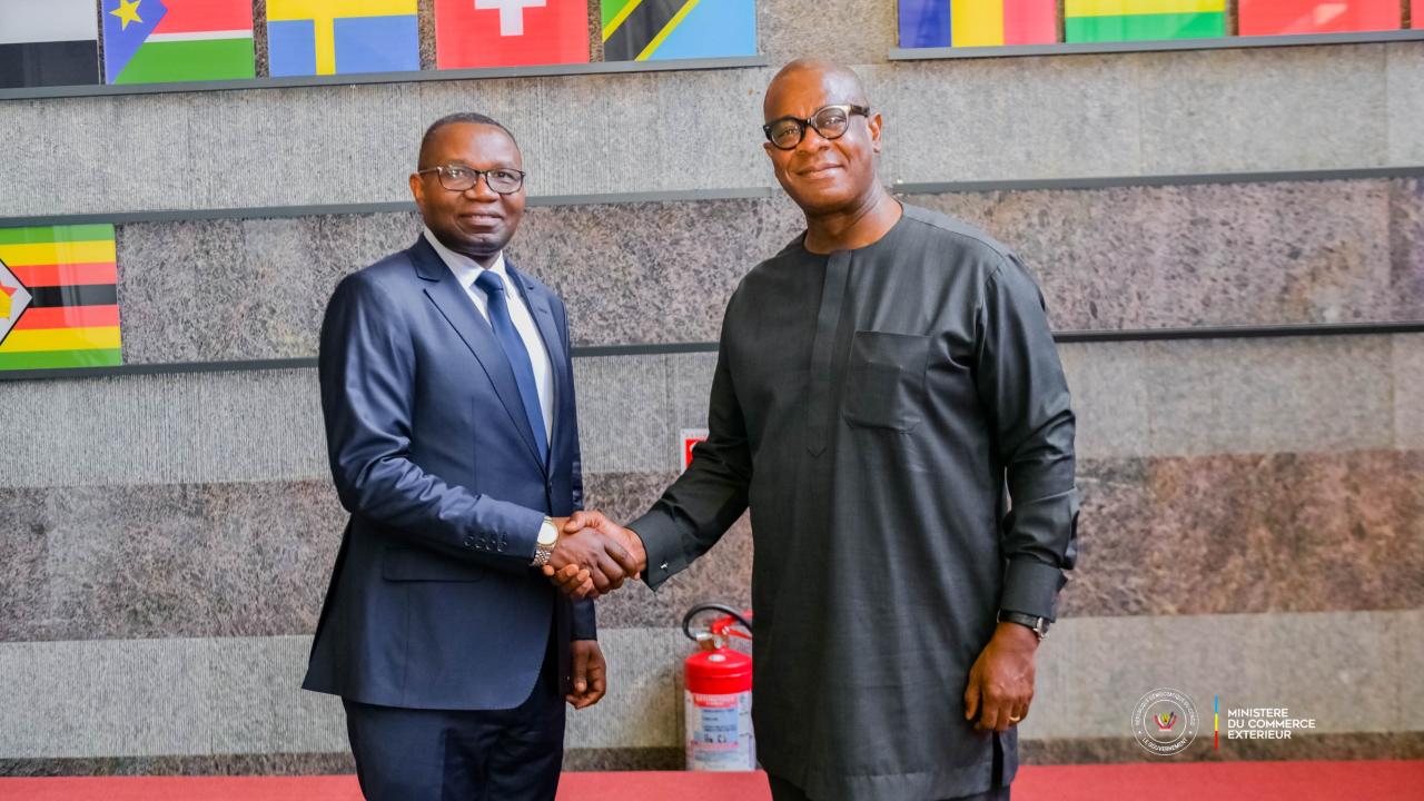 Le ministre du Commerce extérieur Julien Paluku Kahongya et Salomon Quaynor vice-président de la BAD [photo d'illustration]