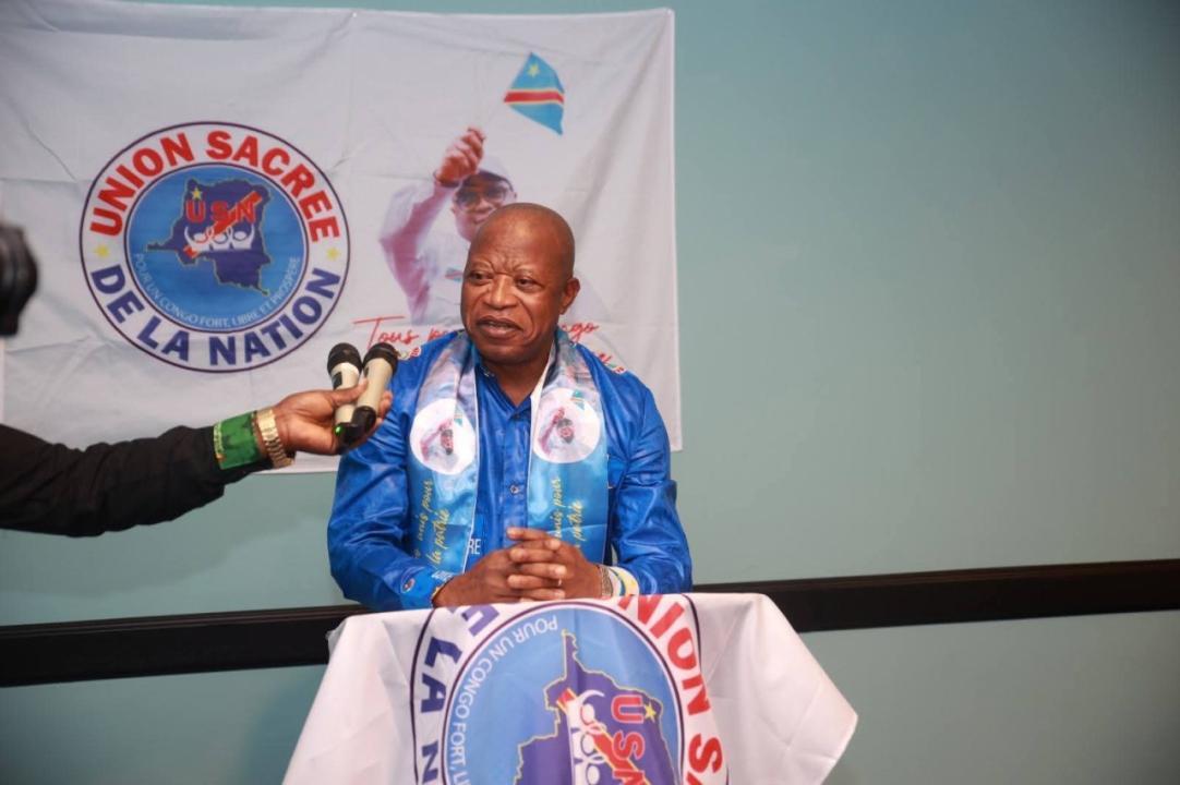 Professeur André Mbata, secrétaire permanent et porte-parole de l'Union sacrée de la nation