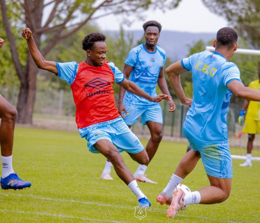 Les léopards U23 en pleine session d'entraînement avant d'affronter la Côte d'Ivoire pour la petite finale du Tournoi Maurice Revello en région française.