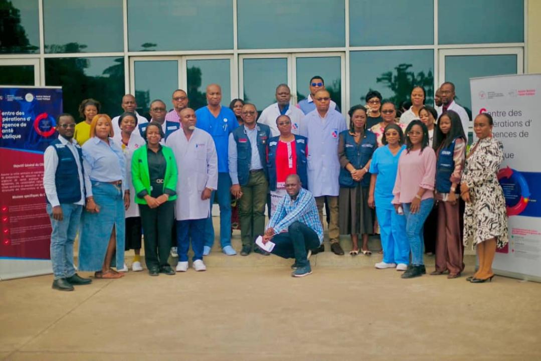 Un échantillon sur 120 prestataires de santé de la DPS de Kinshasa, participant à la formation sur le renforcement des capacités de préparation et de réponse face à une éventuelle épidémie