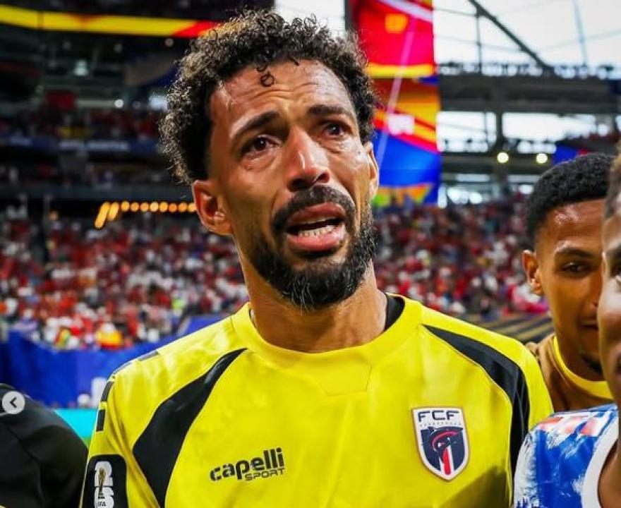 Vozinha, le gardien de but devenu héro national du Cap-Vert en larme après son exploit devant l'Espagne