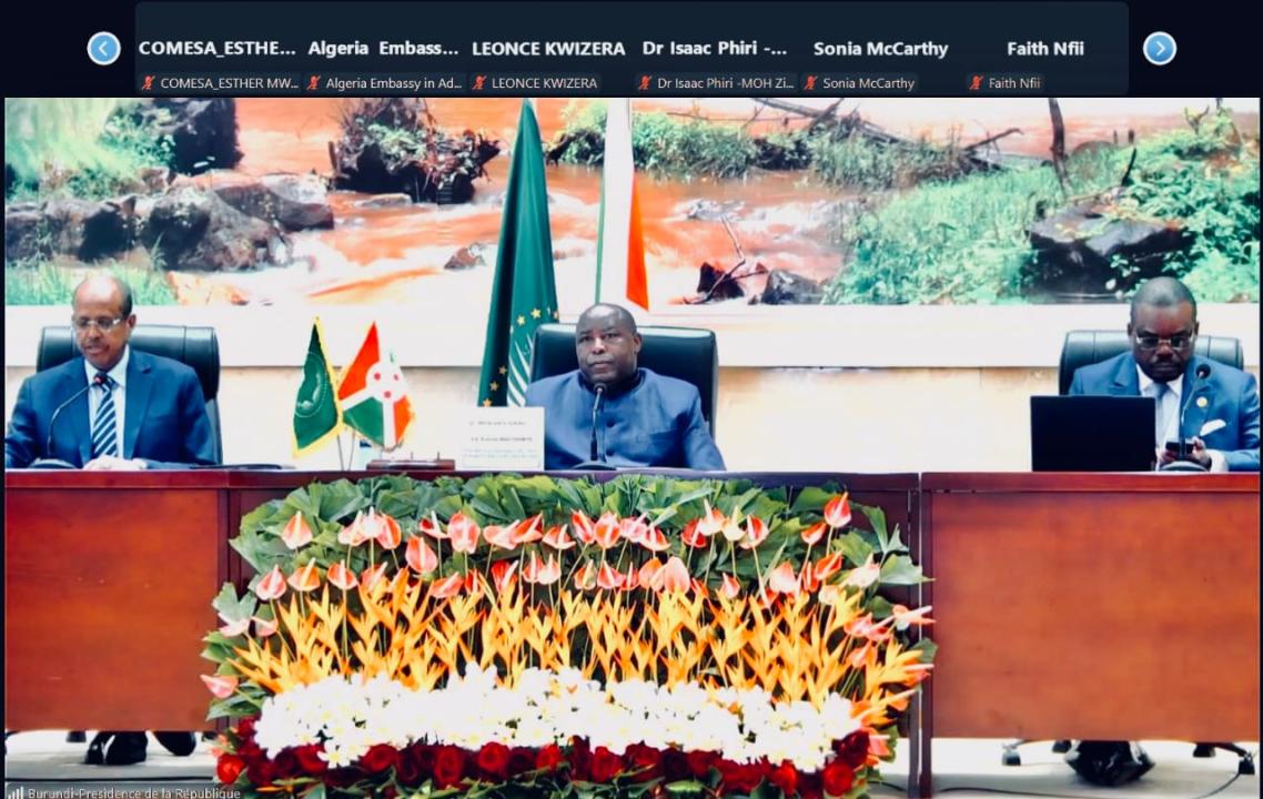 Le président du Burundi Evariste Ndayishimiye, Jean kaseya DG de Africa CDC, et le président de la Commission de l'UA Mahamoud Ali Youssouf lors de cette réunion [photo d'illustration]