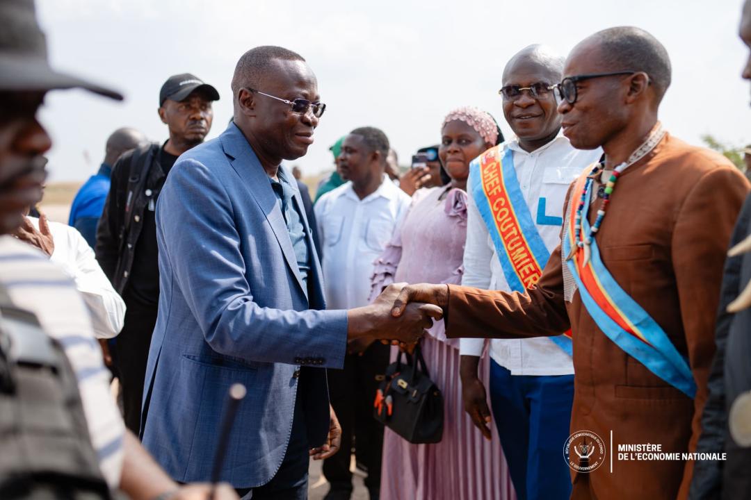 Le VPM de l’Économie nationale, Daniel Mukoko Samba, à son arrivée dans la province du Sankuru [photo d’illustration]