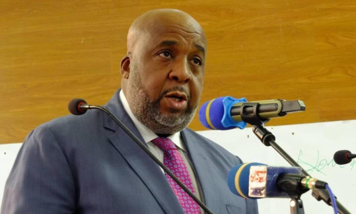 Aimé Sakombi Molendo, ministre des Ressources hydrauliques