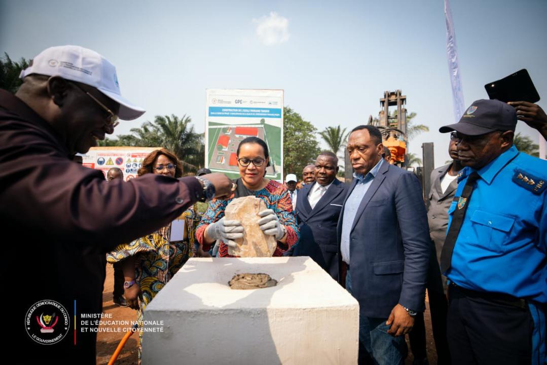 La ministre de l'Éducation nationale, Raïssa Malu, a posé la première pierre de la construction de cette nouvelle école [photo d'illustration]