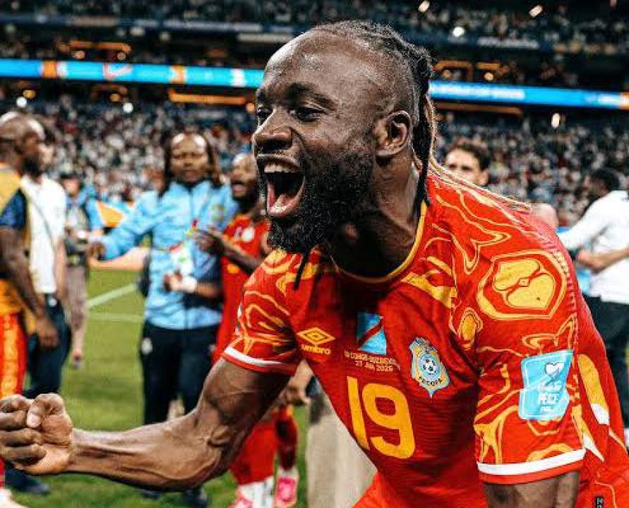 Fiston KALALA MAYELE célébrant la victoire des Léopards devant l'Ouzbékistan au mondial2026