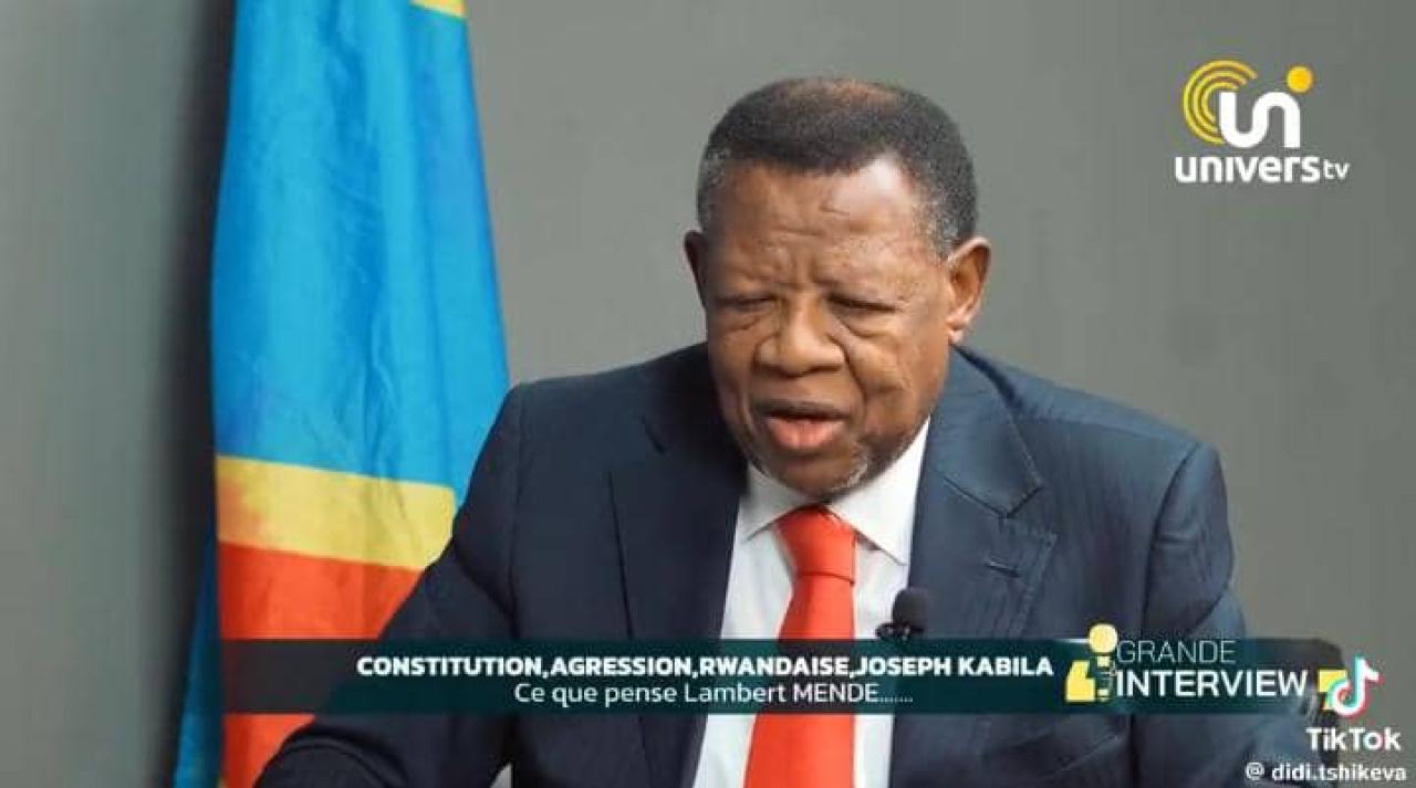 Lambert Mende Omalanfa, ancien ministre de la Communication et Médias sous l'ère Joseph Kabila, de passage sur Univers TV