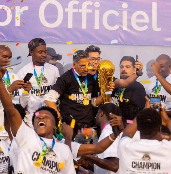 Les sociétaires du TP Mazembe en pleine célébration de la 31è édition.