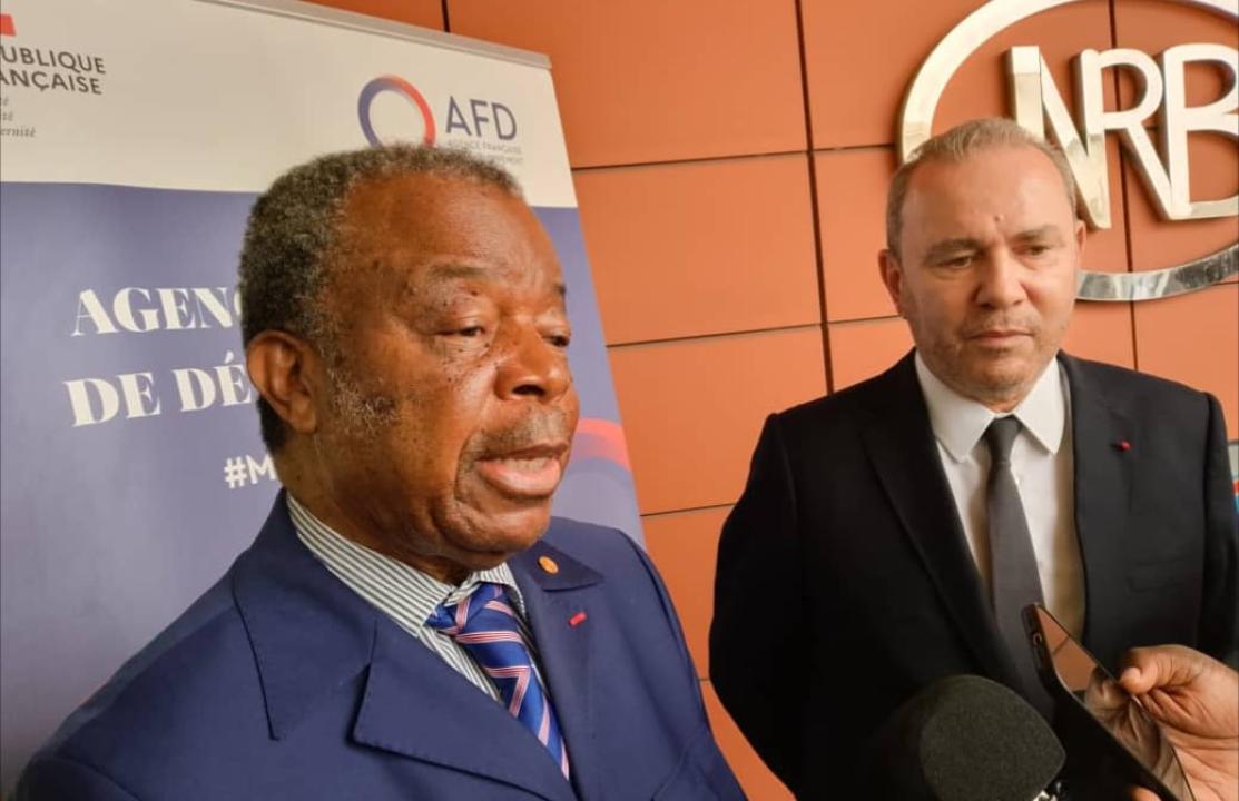 Jean-Jacques Muyembe, directeur général de l’INRB et le directeur général de l'AFD, Christophe Lecourtier [photo d'illustration]